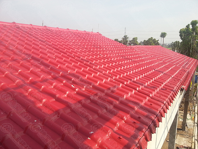 樹脂瓦亦如人:陽光下很燦爛,風雨里有擔當