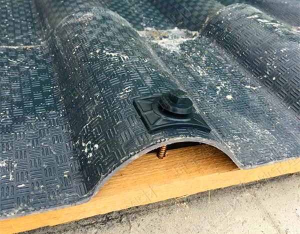 坤寶秸稈瓦質(zhì)量,屋面瓦改變尋常百姓家