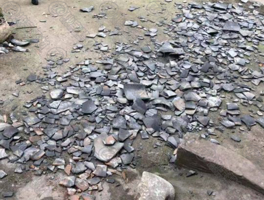 小心小青瓦掉下來 小心小青瓦掉下來