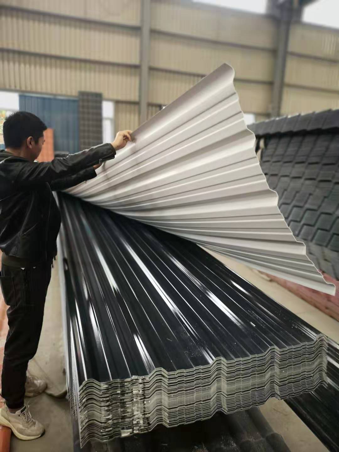 pvc塑鋼瓦施工時(shí)需要注意些什么方面? pvc塑鋼瓦施工時(shí)需要注意些什么方面?