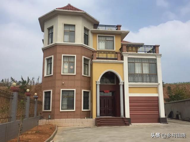 農(nóng)村自建房坡屋頂,用琉璃瓦還是樹脂瓦?看看內(nèi)行人的經(jīng)驗分享