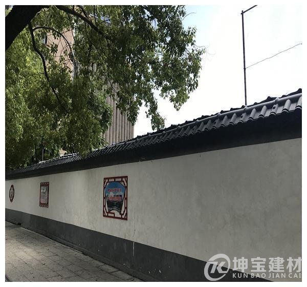 文化墻圍墻裝飾的新選擇:圍墻瓦的安裝和性能優勢解讀