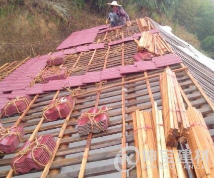 農(nóng)村屋頂蓋琉璃瓦的坡度多少?多少錢一塊?安裝步驟是什么? 農(nóng)村屋頂蓋琉璃瓦的坡度多少?多少錢一塊?安裝步驟是什么?